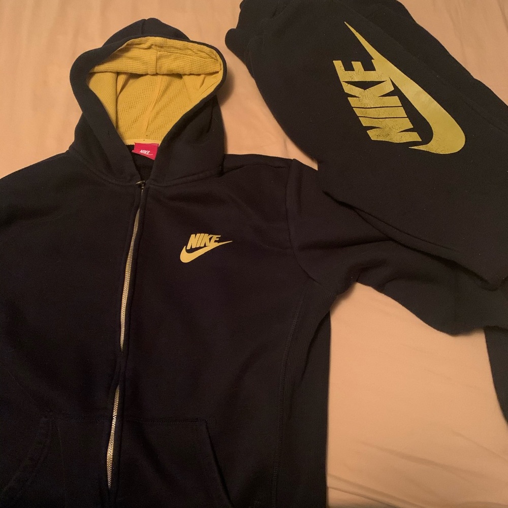 Sweatsuit